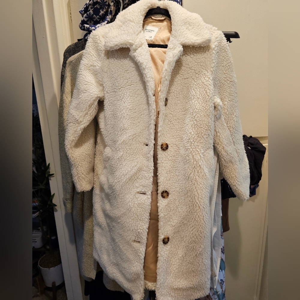 Abercrombie White Coat Size Small Petite